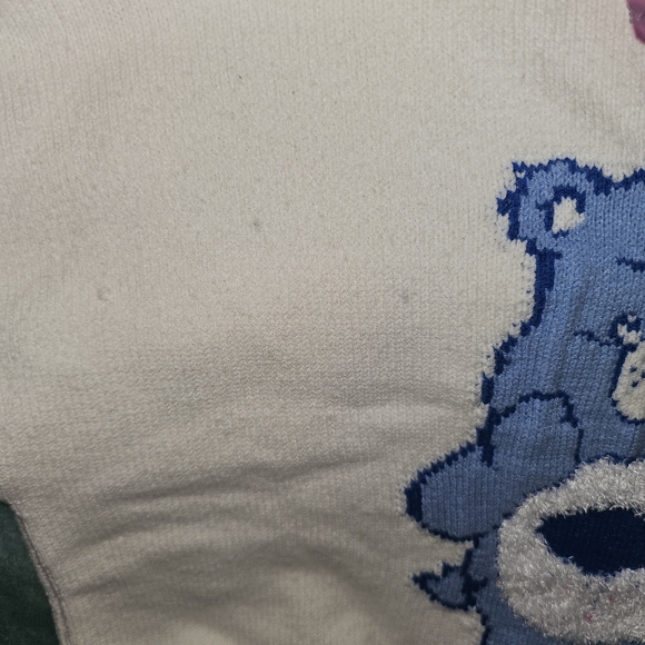 Forever 21 Kids White Sweater with Blue Care Bear Design Grumpy Bear - Picture 11 of 14